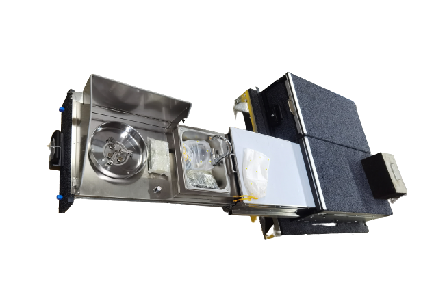 Pull out draw system with Kitchen