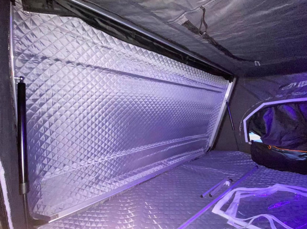 Adventurer XL roof top tent