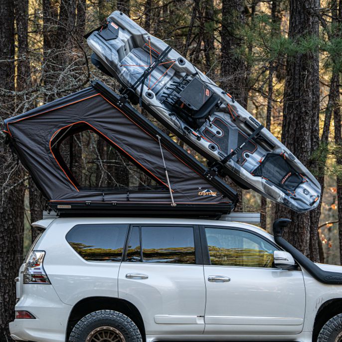 Clam Shell Outdoorsman XL Plus Roof top tent