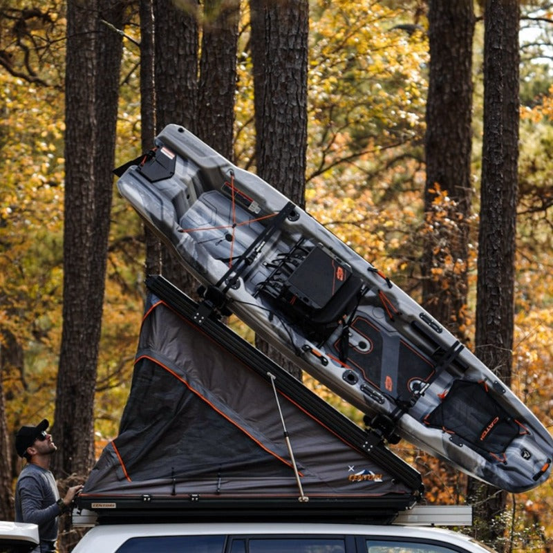 Clam-Shell-Roof-top-tent