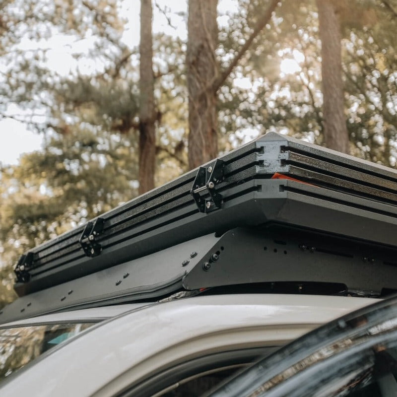 Clam shell Roof top Tent