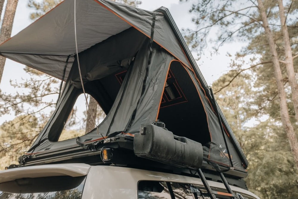 Clam shell Roof top Tent