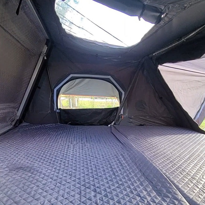 Adventurer Roof top tent